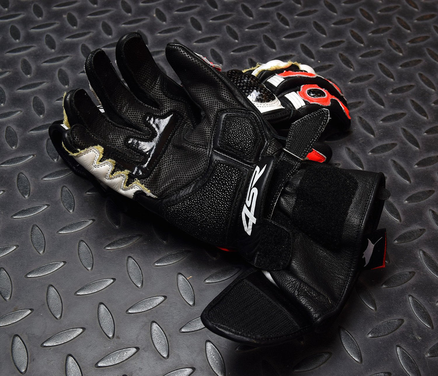 Stingray leather gloves hotsell